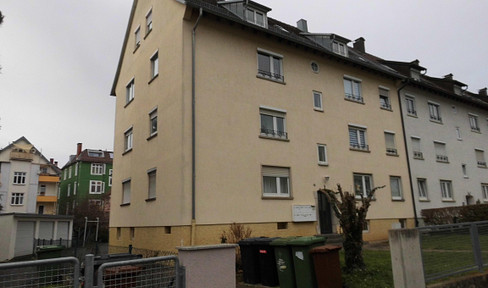 Large multi-family house with 8 apartments and 5 garages, for sale by private owner.