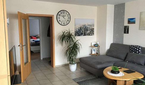 Available from 01.02.26 /3.5 rooms with balcony and garage - top