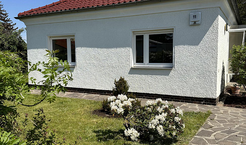 Möbliertes Einfamilienhaus in Berlin - Rudow  (Mindestmietzeit 2 Monate)