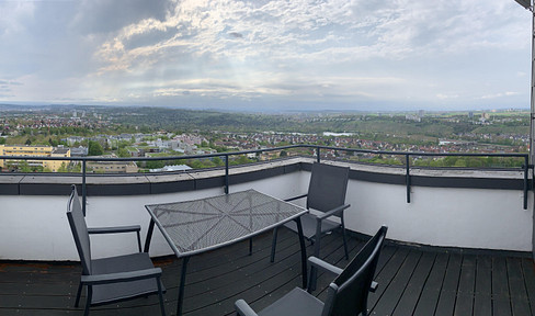 Panoramic views of Stuttgart, 132 square meters, located on the top floor, available immediately or suitable as an investment property.