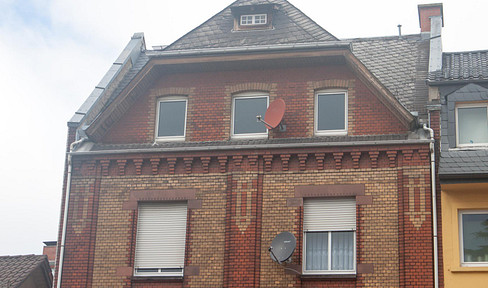 Von Privat, provisionsfreie 3,5 Zimmer Maisonette Wohnung, zentrale Lage in Frankfurt Höchst