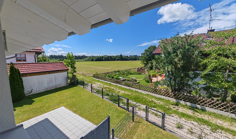 Exclusive detached house - South/West facing, prime location, energy efficiency rating A++, equipped with a heat pump - no oil or gas!