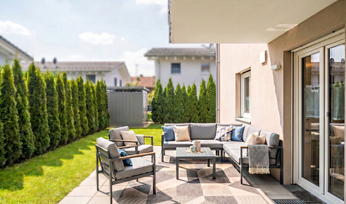 Enjoy the summer in your own home! Large apartment with a garden (suitable for dogs/cats).