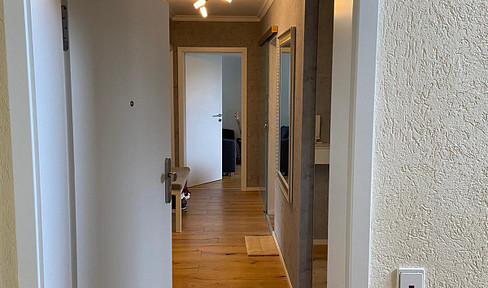 Comfortable 3-room apartment, balcony, air conditioning, EBK & parking space