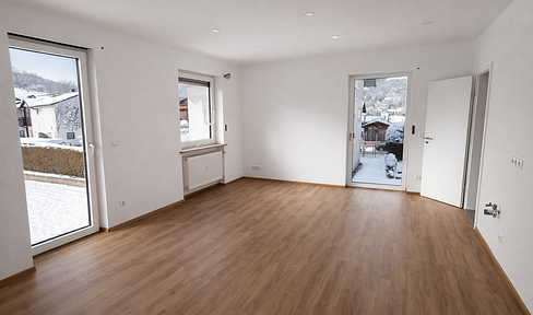 2,5-Zimmer-Wohnung (1. OG), 2023 kernsaniert, mit großem Westbalkon – OT Westerham – ab 01.04.2026
