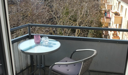 Very nice, bright, well-kept 2-room apartment with EBK and balcony for rent on 01.03.2026