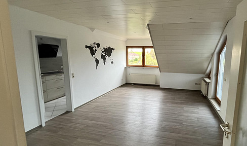 Helle 3‑Zimmer‑Wohnung mit schöner Loggia und Garagenstellplatz – gepflegt & sofort bezugsbereit