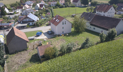 Building plot with granted building permit