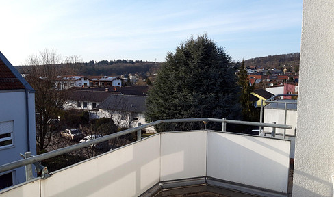 1.5 room maisonette apartment in a well-kept house in Warmbronn