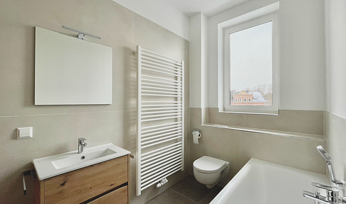 Erstbezug - Modern wohnen im Gründerzeitviertel: FBH, neues Tageslichtbad, Balkon, opt. Stellplatz