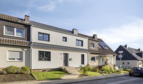 First occupancy after complete refurbishment - terraced house in Hattingen-Welper! No buyer's commission!