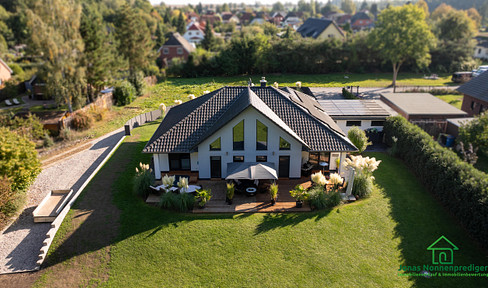 Exclusive modern detached house with garden and double garage - commission-free for the buyer