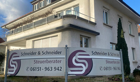 Attractive office in a central location in Darmstadt - with terrace & parking spaces