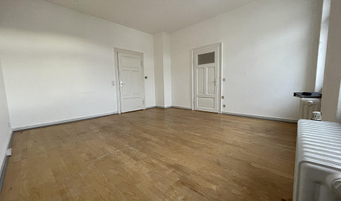 Location Location Location!!! Old building jewel in the middle of the Martinsviertel