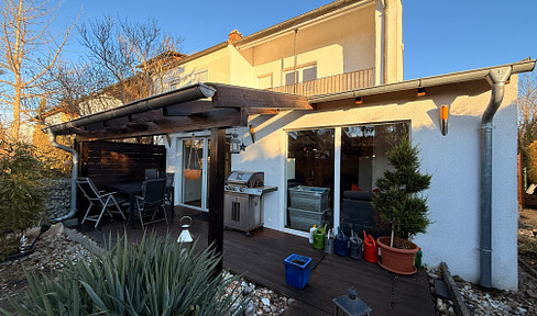 Ankommen, durchatmen, zuhause sein – Reihenendhaus mit Garten & Westausrichtung