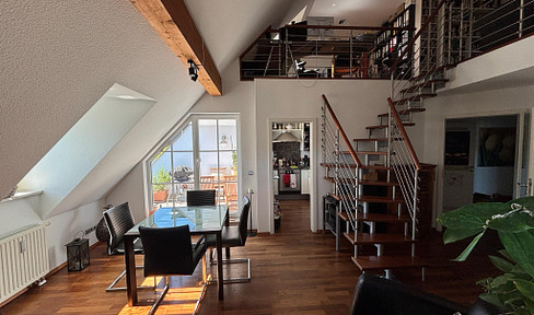 DG Galerie-Wohnung 2,5 Zi. mit sonniger Dachterrasse - Wohntraum für Singles und Paare