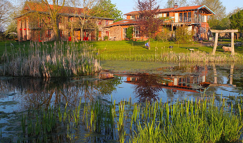 Naturpark Lauenburgische Seen, Wohn- und Lebensprojekt mit Seminarhaus + 4 Wohnhäuser
