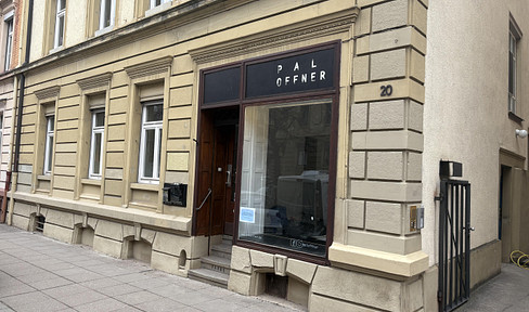 Store space with adjoining rooms in top location in S-West!