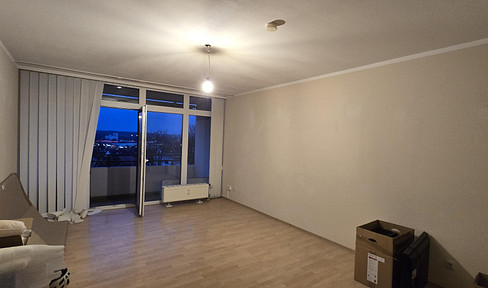 2-room condominium with magnificent distant view (balcony)