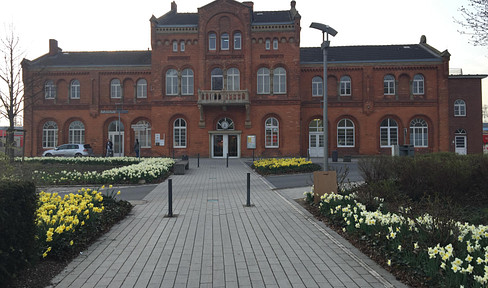 Schicke Büros und Räume im wunderschönen denkmalgeschützten Bahnhof 1A LAGE