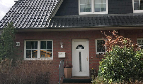 Charming semi-detached house with garden