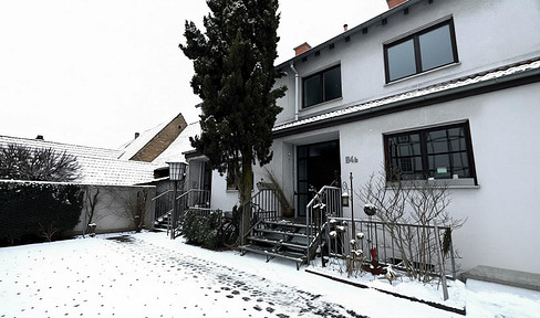 Large, as-new terraced house with garden * in Jockgrim