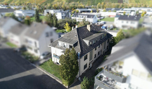 High-quality renovated 3-room first floor apartment with balcony in Bad Neuenahr (Hemmessen)