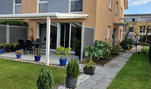 VON PRIVAT DHH 2003 IN RUHIGER LAGE VON REINBEK-NEUSCHÖNNINGSTEDT