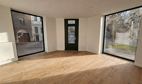 Prestigious, freshly renovated commercial unit on Bahnhofstraße/Konsulstraße in Görlitz