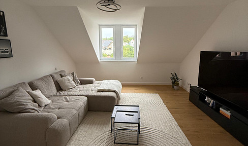 Altbau trifft Moderne - Lichtdurchflutete, klimatisierte Dachgeschosswohnung in kernsaniertem Altbau