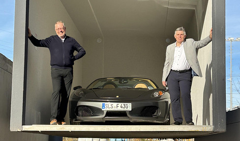 Car parking spaces, XXL garages/warehouses, self-service storage containers, secure and fenced premises.