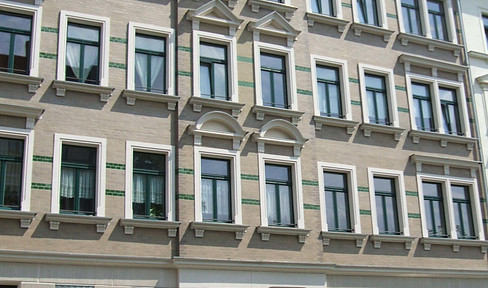 Exclusive old building apartment with balcony in preferred location "Inner South"