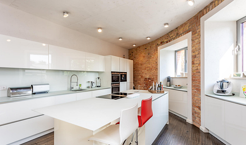 Exclusive 4-room loft in the historic water tower - Berlin-Westend