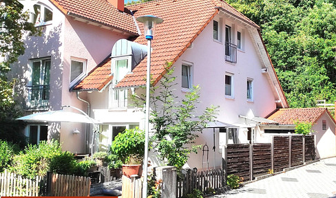 Sunny living - DHH in Staufen im Breisgau