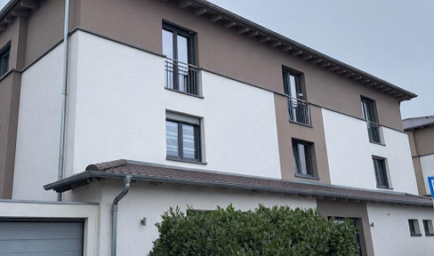 Exklusive Penthousewohnung mit Balkon, Garage & hohen Decken in Edenkoben