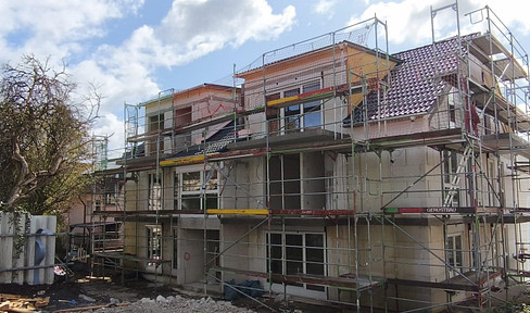 Neubau 3 Zimmer DG-Wohnung mit toller Ausstattung und ungewöhnlicher Raumambiente