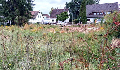 Building plot in quiet, green location*positive preliminary building permit for semi-detached house*commission-free