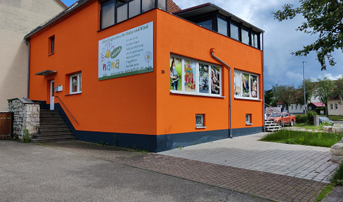 Gewerbefläche für Büro, Therapie oder Schulung – planbare Nutzung mit Stellplätzen