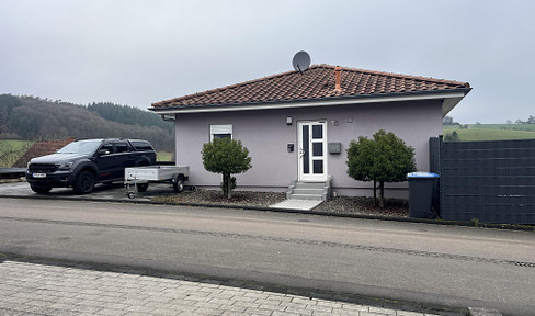 Einfamilienhaus (Garten, Hobbyraum, Kamin )