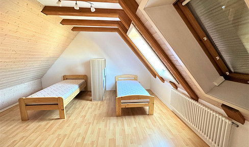 2,5 Zimmer Dachgeschoss Wohnung
