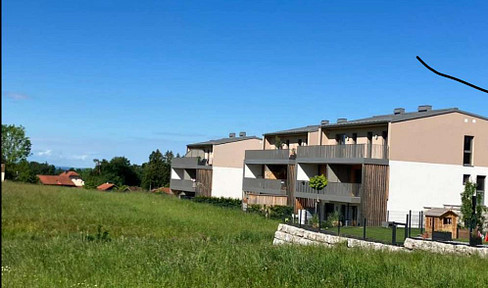 Tolle sonnige Wohnung mit Blick ins Grüne und sehr zentral gelegen - inkl. Carport, TG