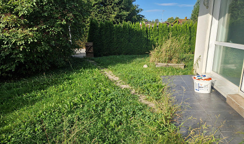 SONNIGES WOHNAMBIENTE MIT EIGENGARTEN!