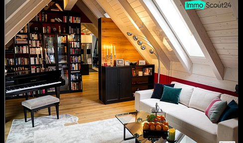 Sehr schöne Penthouse-Wohnung mit Dachterrasse am Stadtpark (WG tauglich)