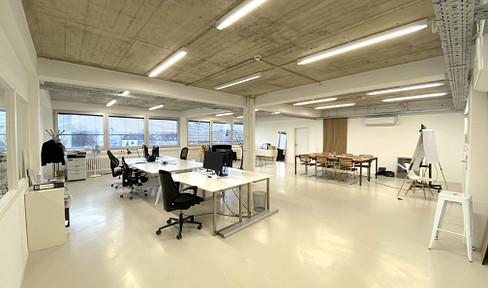 Schickes Büro im Industrial-Style