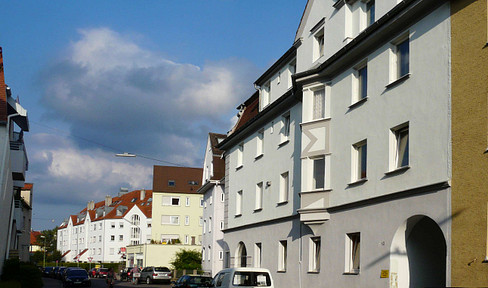 2 room penthouse with eat-in kitchen + EBK Altpfersee