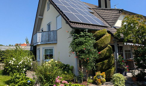 Semi-detached house for sale