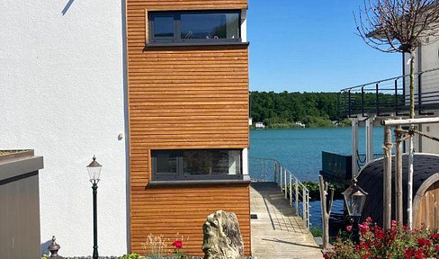 House on Lake Hain - lake view - waterfront property - lake access