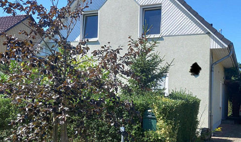 Detached house on the green outskirts of Nauen - for sale from private owner, commission-free