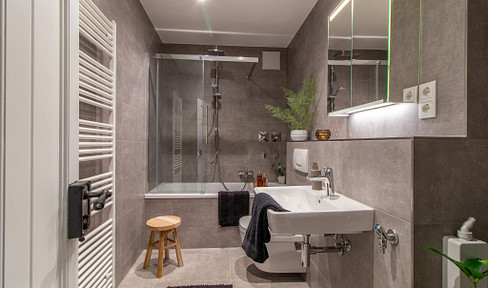 Free and newly modernized: energy-efficient dream home with EBK and wellness bathroom