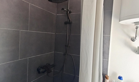 Freshly renovated 2 room flat 200m from the ZOB as the crow flies - country house style